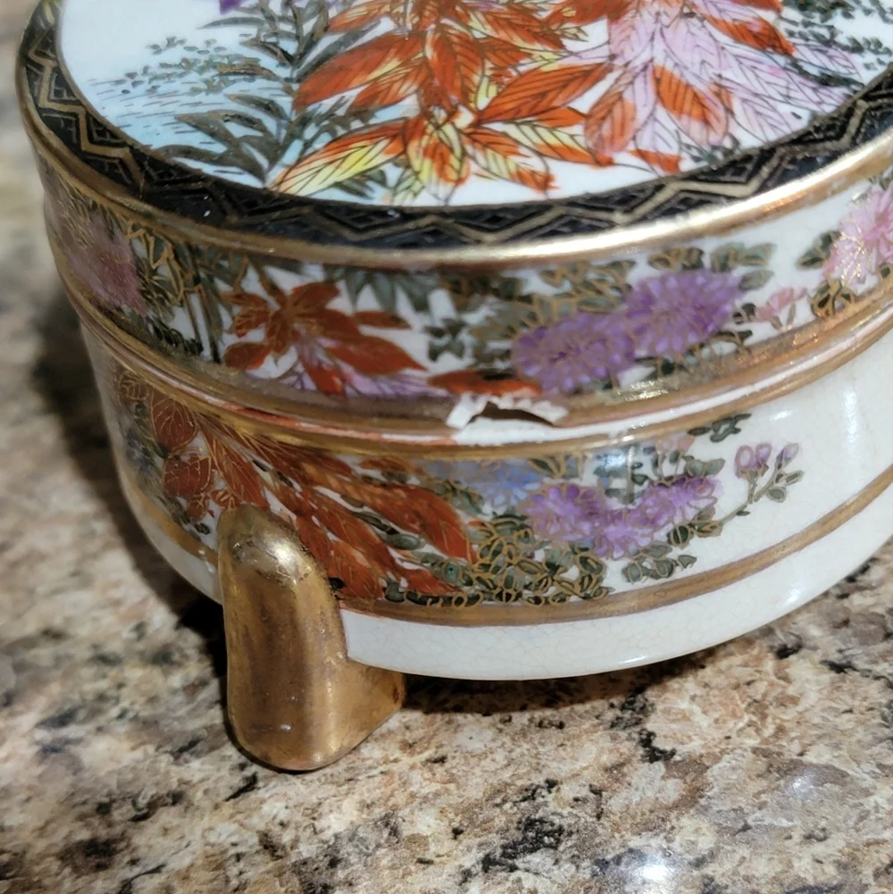 Vintage Japanese Satsuma Floral Round Trinket Box